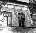 Фрагмент главного фасада дома