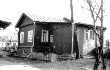 Флигель