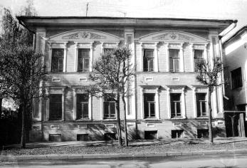 Дом Карелина