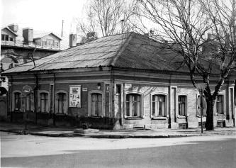 Дом жилой с шубной мастерской Царевского